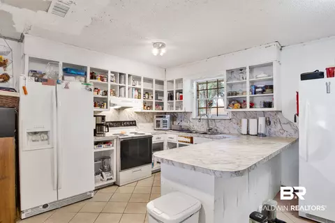 30921 Howes Ln, Perdido Beach, AL 36530 photo 9
