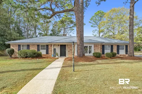 550 Stuart St, Daphne, AL 36526