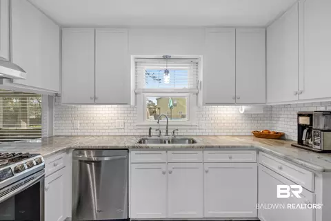550 Stuart St, Daphne, AL 36526 photo 19