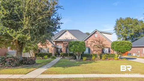 25547 Ravenwood Cir, Daphne, AL 36526