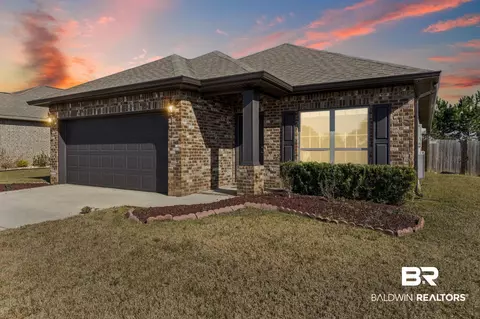 4240 Birkdale St, Gulf Shores, AL 36542