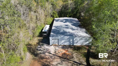 24601 Patterson Rd, Robertsdale, AL 36567