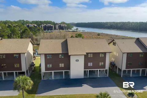 3824 Spinnaker Dr #201, Gulf Shores, AL 36542