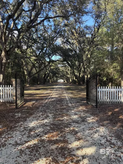 53400 Hixson Rd, Stockton, AL 36579