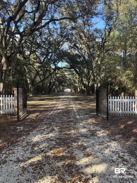 53400 Hixson Rd, Stockton, AL 36579