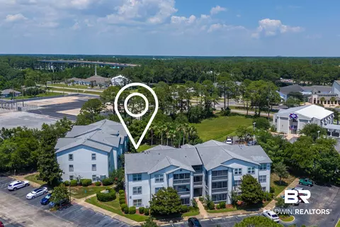 2200 W 2nd St #304D, Gulf Shores, AL 36542