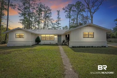 7268 Riverwood Dr E, Foley, AL 36535