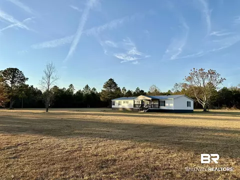 8028 Upper Creek Rd, Brewton, AL 36426