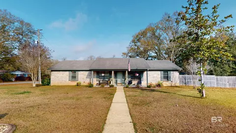 5109 Glenshire Dr, Loxley, AL 36551