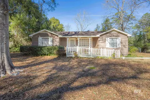 308 Valley Rd, Chickasaw, AL 36611
