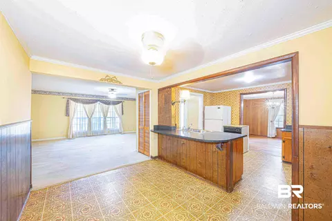 308 Valley Rd, Chickasaw, AL 36611 photo 17