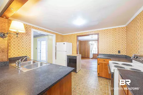 308 Valley Rd, Chickasaw, AL 36611 photo 16