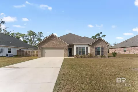 470 Shepard St, Gulf Shores, AL 36542