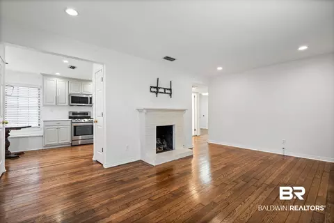 11 York Pl, Mobile, AL 36608 photo 4