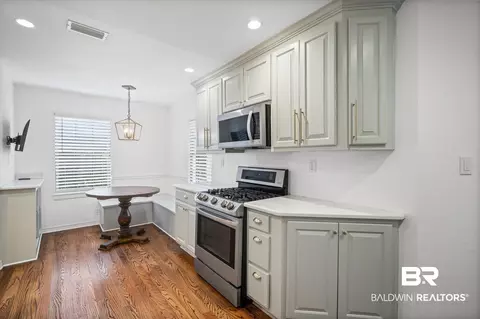 11 York Pl, Mobile, AL 36608 photo 8