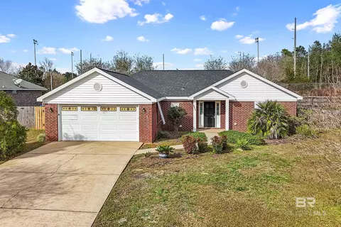 33971 Zuzu Ln, Lillian, AL 36549