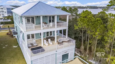 927 Heron Point Dr, Gulf Shores, AL 36542