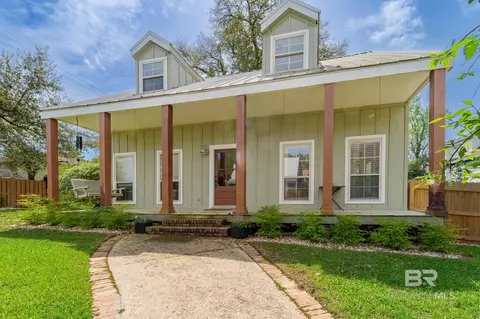 6382 Madison St, Daphne, AL 36526