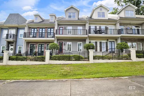 101 N Fairhope Ct #16, Fairhope, AL 36532