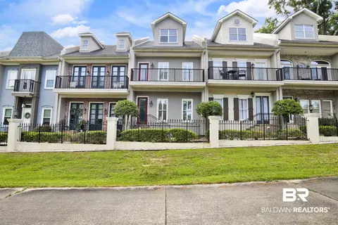 101 N Fairhope Ct #16, Fairhope, AL 36532