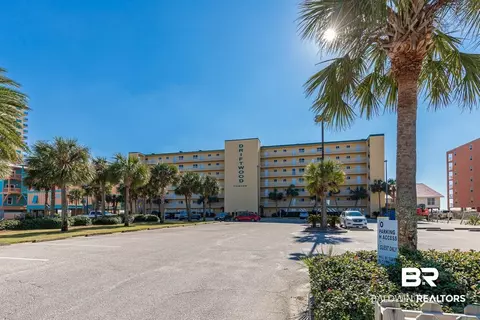 615 W Beach Blvd #2D, Gulf Shores, AL 36542