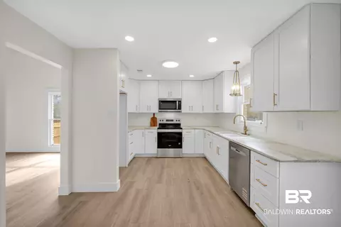 2344 W Huffman Dr, Mobile, AL 36693 photo 6