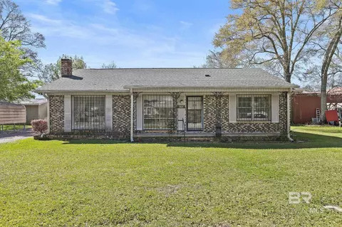 303 W Banyan St, Bay Minette, AL 36507