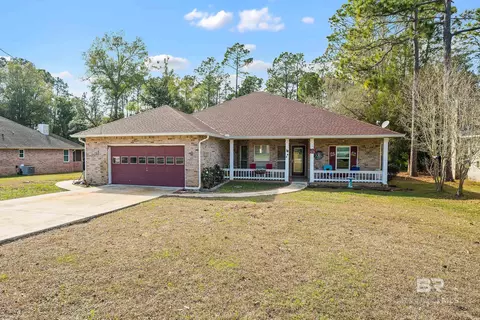 2674 Pine Ridge Dr, Lillian, AL 36549
