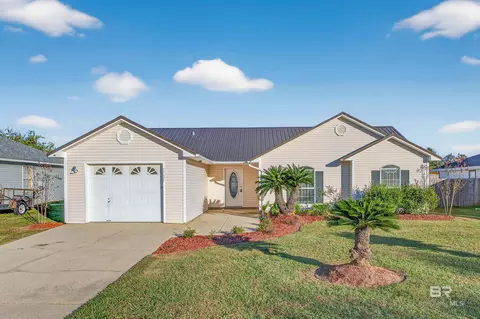 3725 Highland St, Gulf Shores, AL 36542