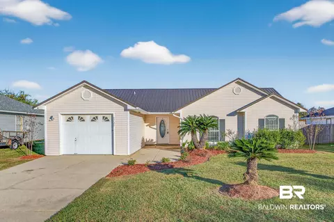3725 Highland St, Gulf Shores, AL 36542