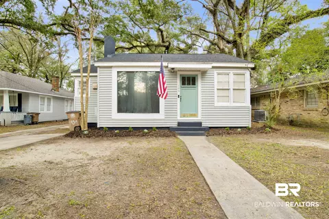 109 Mohawk St, Mobile, AL 36606 photo 2