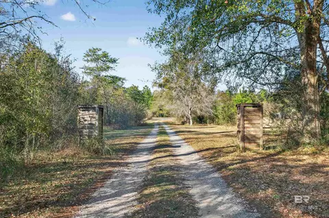 29635 Gardner Rd, Elberta, AL 36530 photo 3