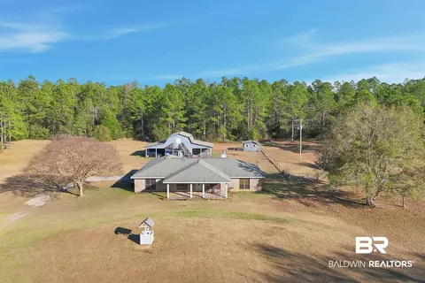 29635 Gardner Rd, Elberta, AL 36530