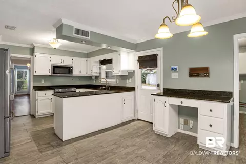 5770 Chester Ct, Mobile, AL 36609 photo 7