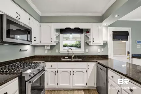 5770 Chester Ct, Mobile, AL 36609 photo 9
