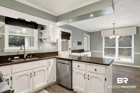 5770 Chester Ct, Mobile, AL 36609 photo 11