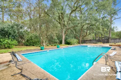 5770 Chester Ct, Mobile, AL 36609 photo 4