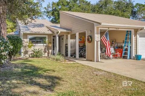 1229 E Hummingbird Ln, Gulf Shores, AL 36542