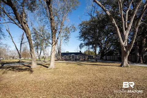 19989 N County Road 62, Robertsdale, AL 36567