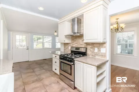 10 Hathaway Rd, Mobile, AL 36608 photo 8