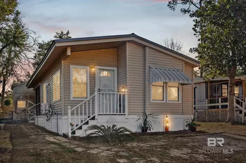 381 Maria Dr, Lillian, AL 36549