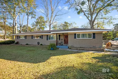 401 W Myrtle Ave, Foley, AL 36535