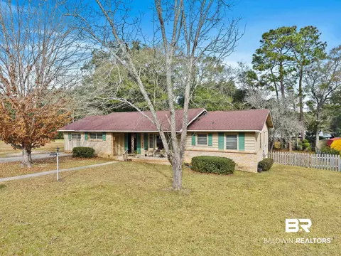 607 Bellangee Ave, Fairhope, AL 36532