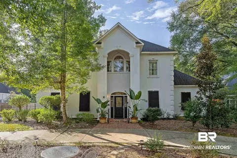 109 Pinetop Cir, Fairhope, AL 36532