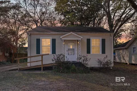 260 Westwood St, Mobile, AL 36606