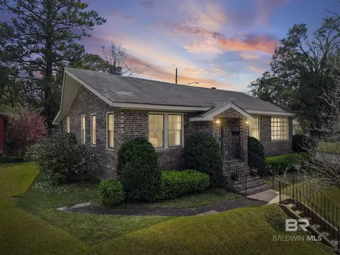 405 Southwest Blvd, Chickasaw, AL 36611