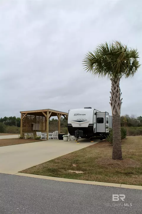 733 Vacation Cir, Foley, AL 36535