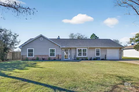 2 Magnolia Cir, Foley, AL 36535
