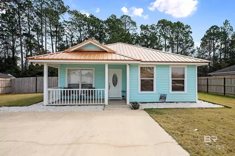 1969 Ridgewood Dr, Lillian, AL 36549