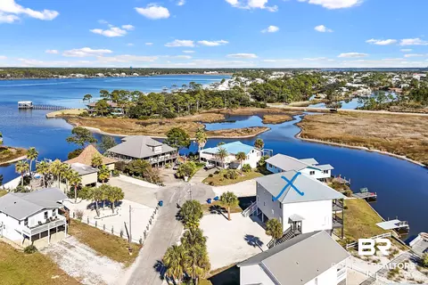 216 Shoreland Cir #B, Gulf Shores, AL 36542